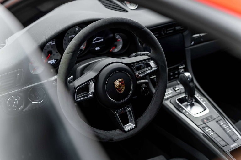 Porsche 991.2 Carrera GTS