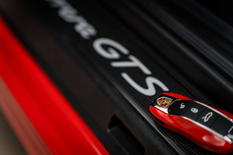 Porsche 991.2 Carrera GTS