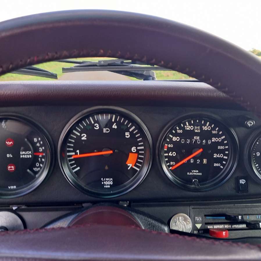 Porsche 911 Carrera 3.2