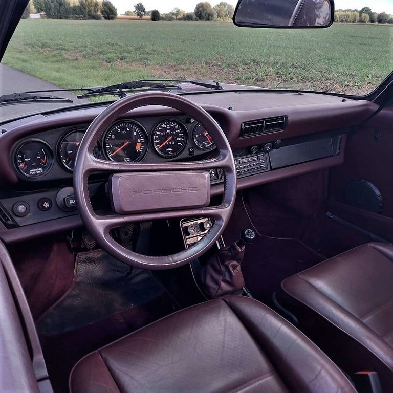 Porsche 911 Carrera 3.2