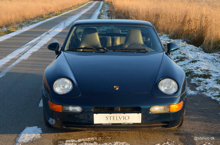 Porsche 968