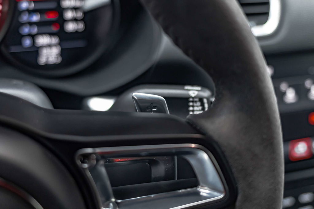 Porsche 718 Cayman GTS