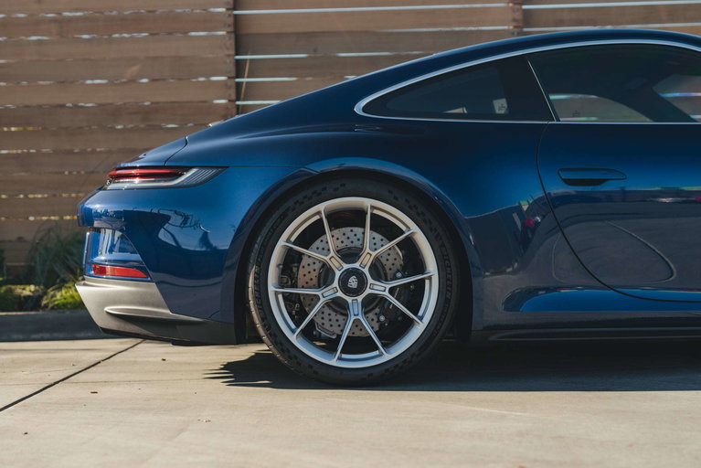 Porsche 992 GT3 Touring
