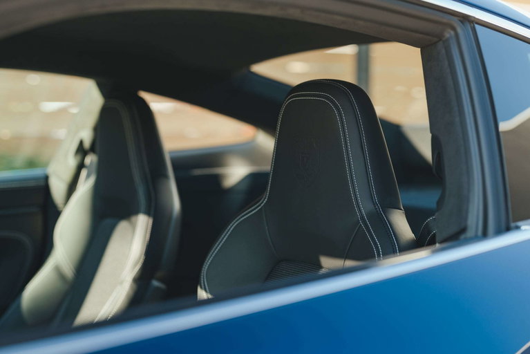 Porsche 992 GT3 Touring