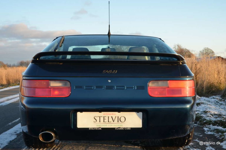 Porsche 968