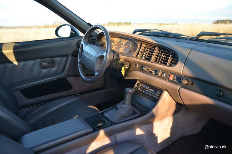 Porsche 968