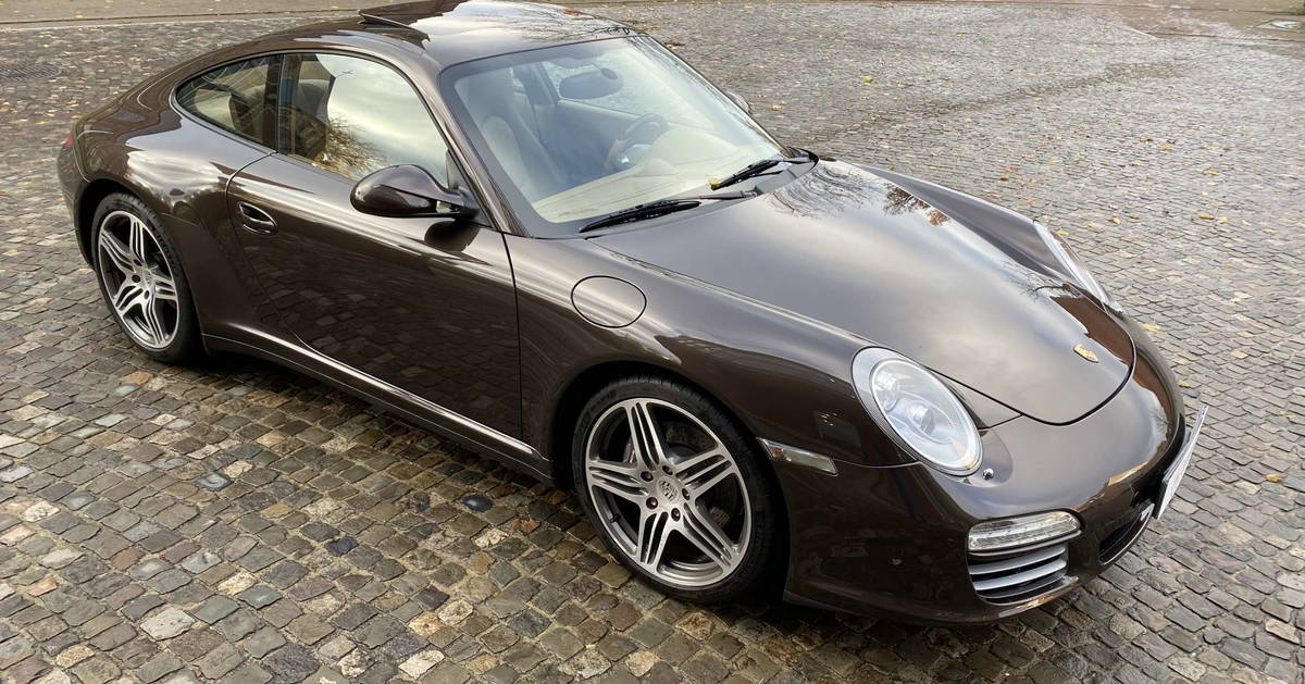 Porsche 997.2 Carrera 4 2009 - elferspot.com - Marketplace for