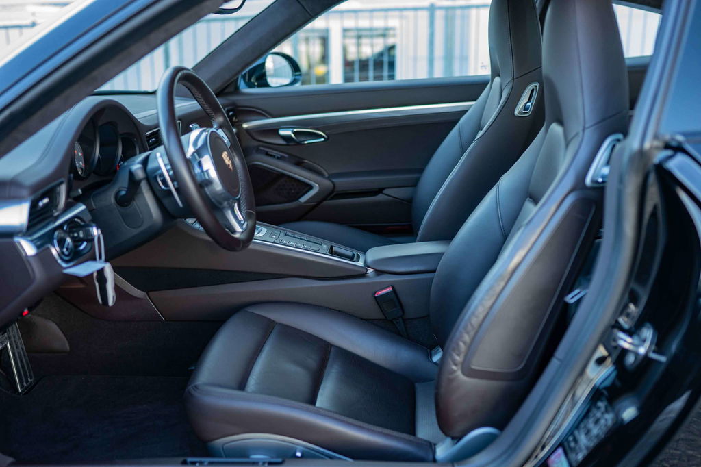 Porsche 991 Carrera 4S