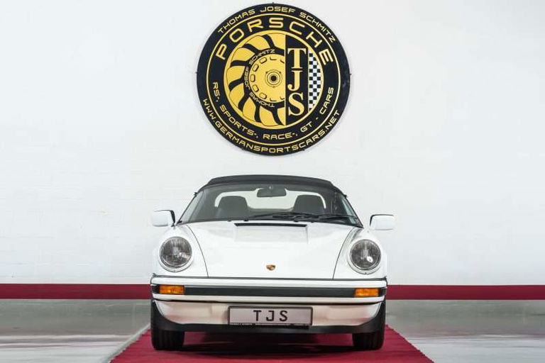 Porsche 911 Carrera 3.2 Speedster