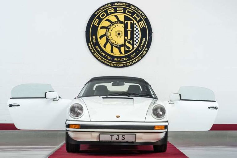 Porsche 911 Carrera 3.2 Speedster