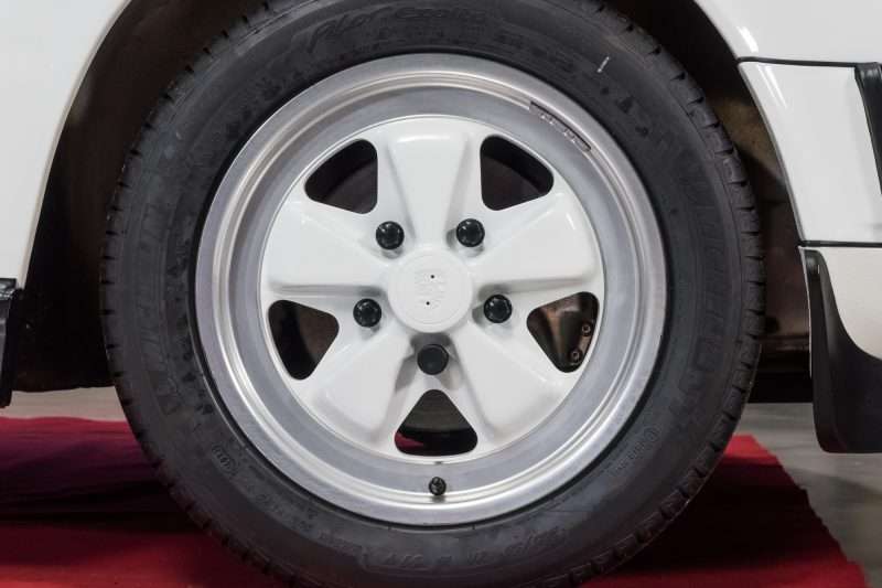 Porsche 911 Carrera 3.2 Speedster