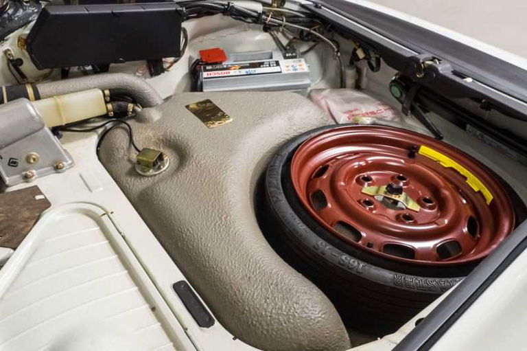 Porsche 911 Carrera 3.2 Speedster