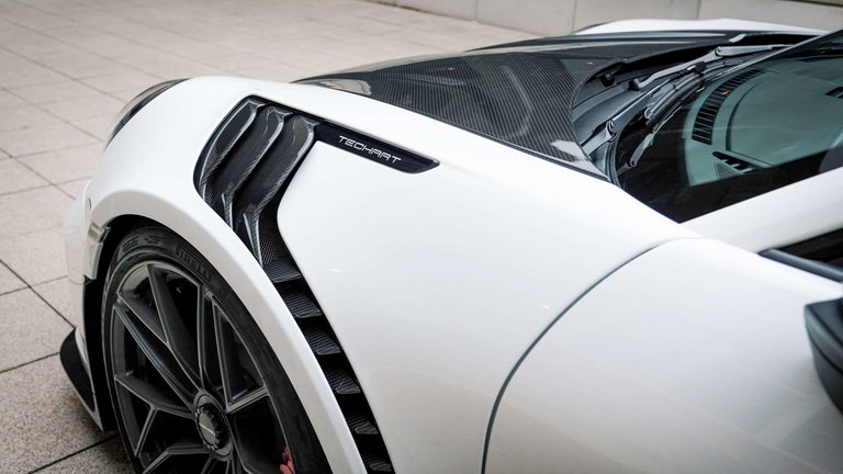 Porsche 992 GT3 Touring