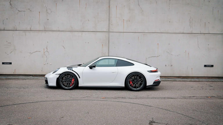 Porsche 992 GT3 Touring