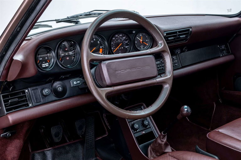 Porsche 911 Carrera 3.2 (US)