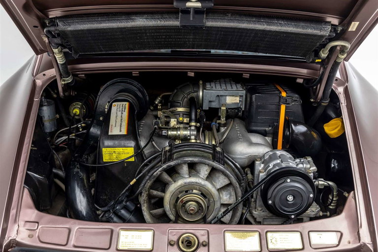 Porsche 911 Carrera 3.2 (US)