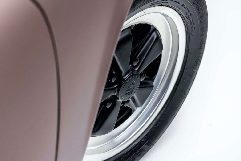 Porsche 911 Carrera 3.2 (US)