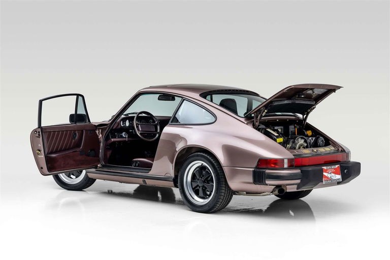 Porsche 911 Carrera 3.2 (US)