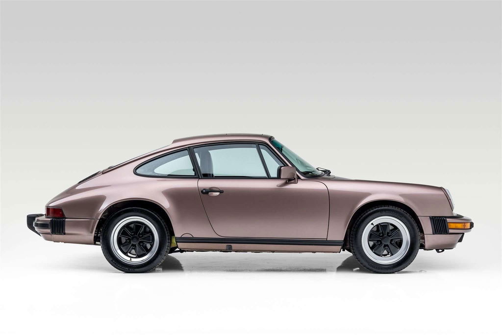 Porsche 911 Carrera 3.2 (US)