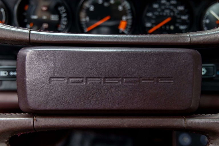 Porsche 911 Carrera 3.2 (US)