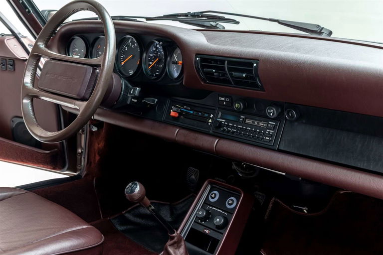 Porsche 911 Carrera 3.2 (US)