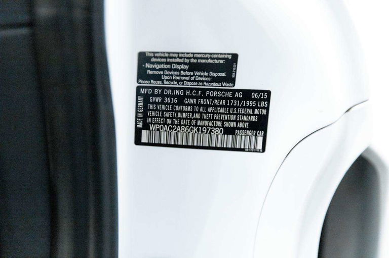 Porsche 981 Cayman GT4