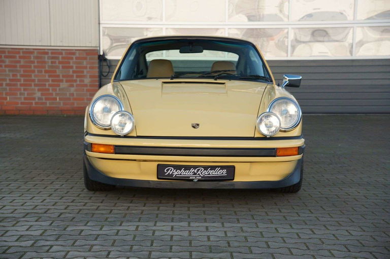 Porsche 911 Carrera (US)