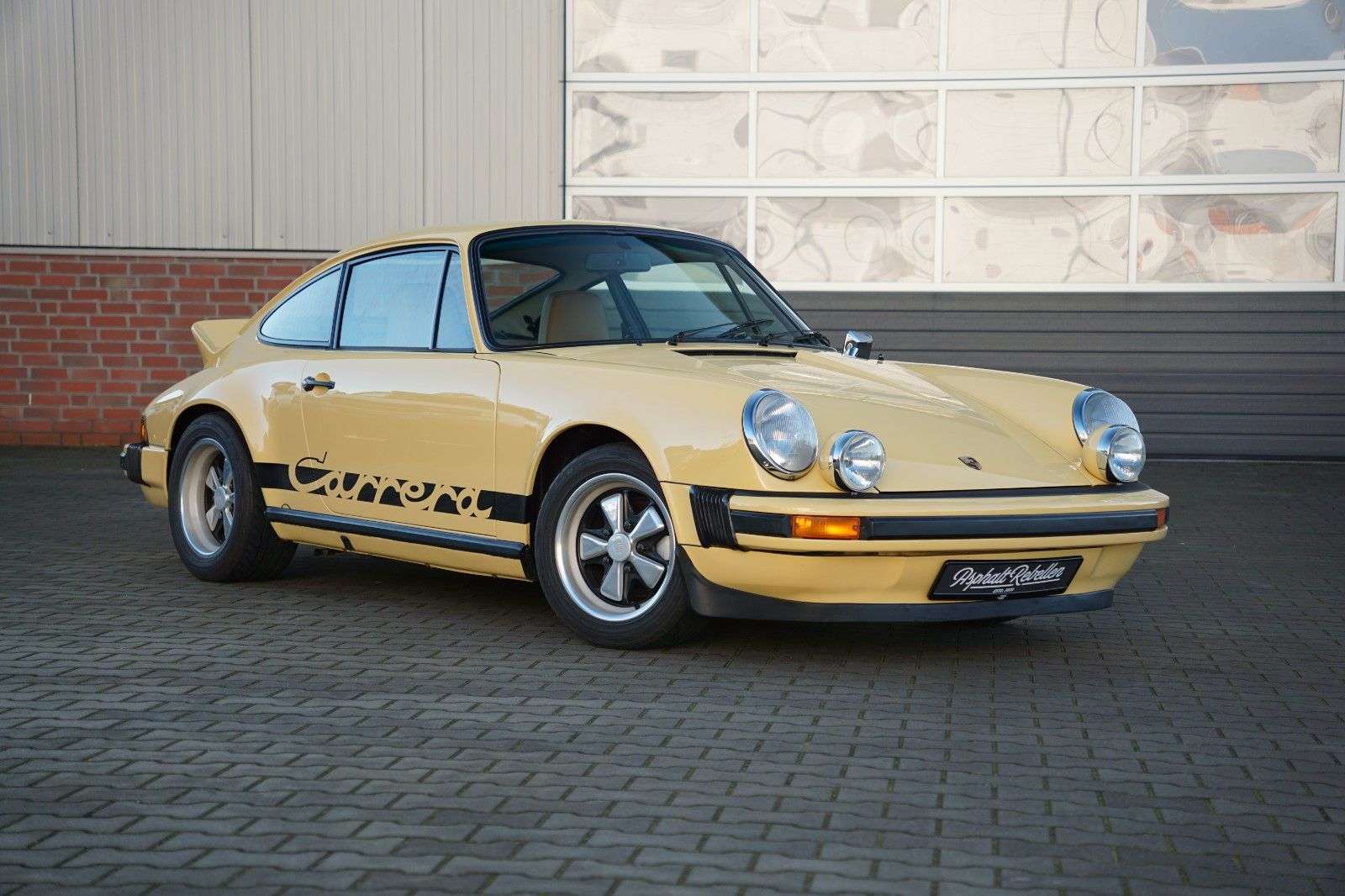Porsche 911 Carrera