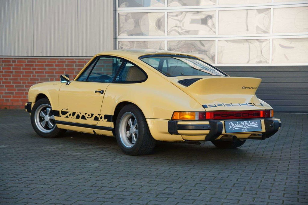 Porsche 911 Carrera (US)