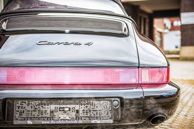 Porsche 964 Carrera 4