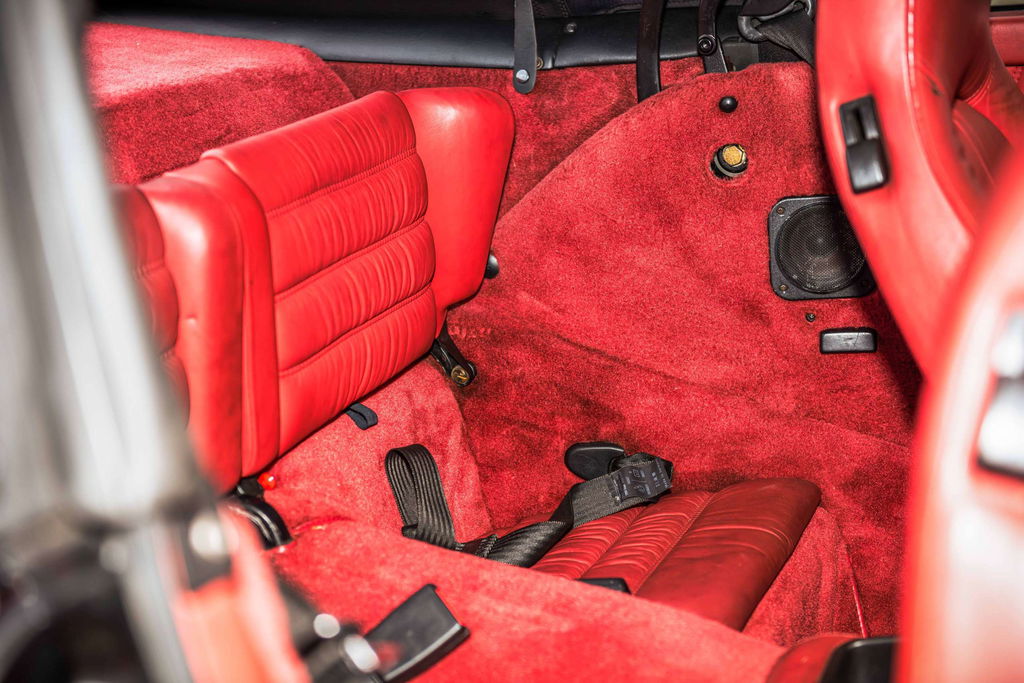 Porsche 964 Carrera 4