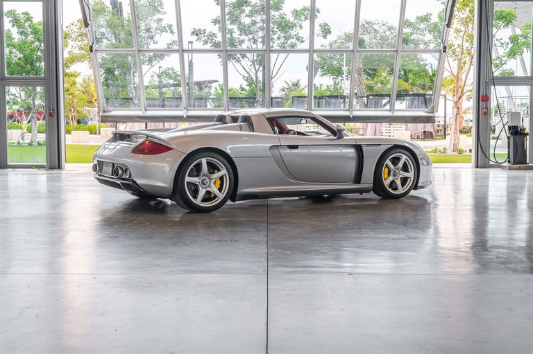Porsche Carrera GT
