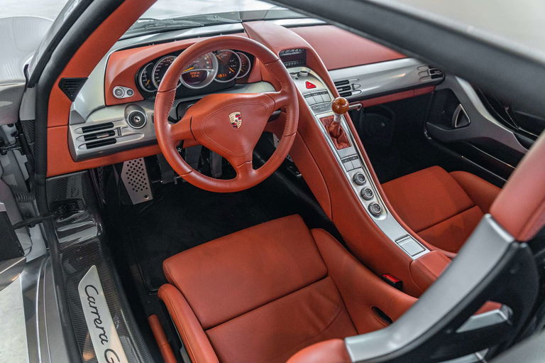Porsche Carrera GT