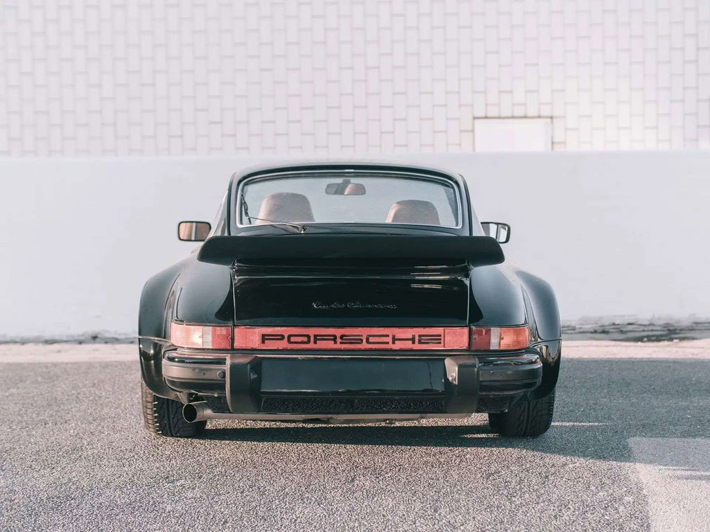 Porsche 911 Turbo 3.0 (US)