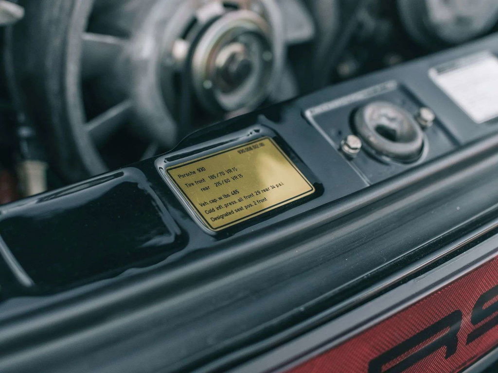 Porsche 911 Turbo 3.0 (US)