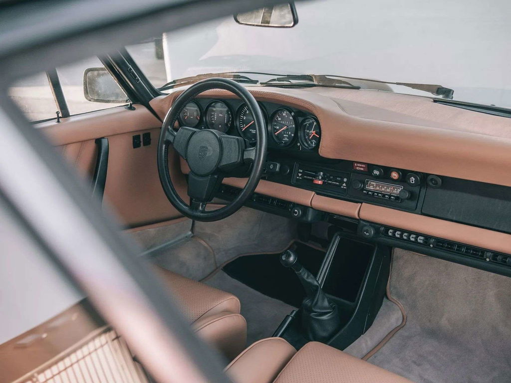 Porsche 911 Turbo 3.0 (US)