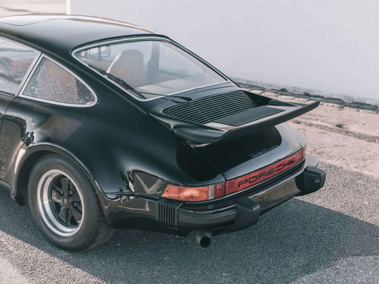Porsche 911 Turbo 3.0 (US)