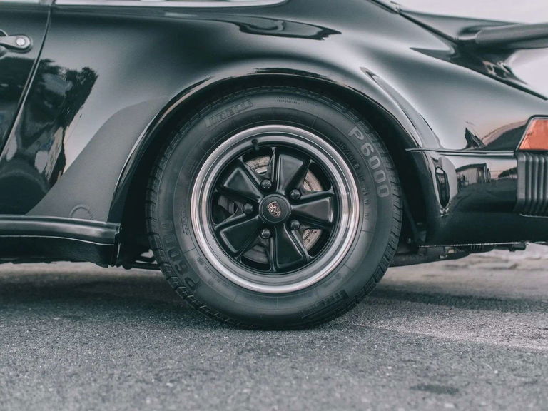 Porsche 911 Turbo 3.0 (US)