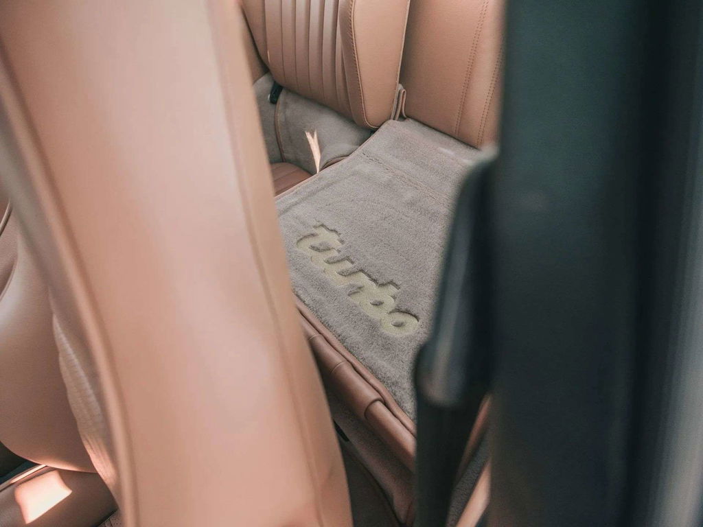 Porsche 911 Turbo 3.0 (US)