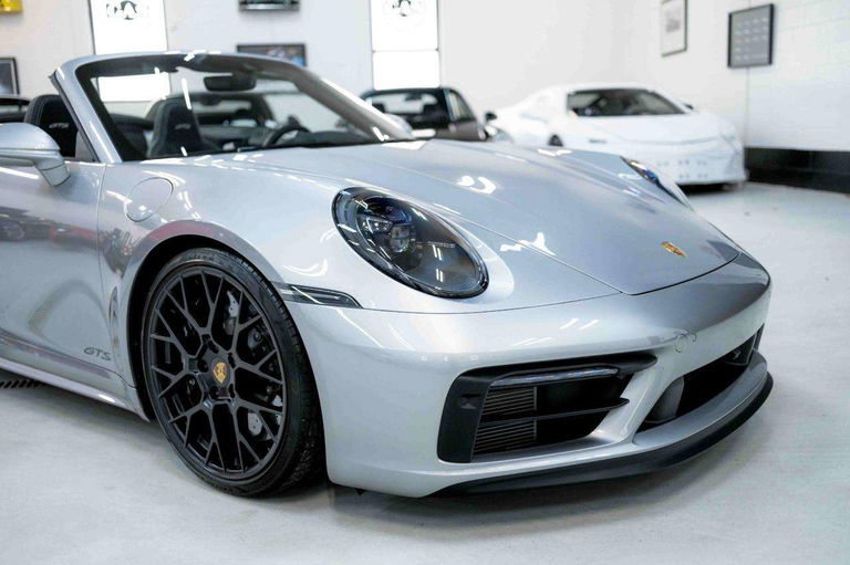 Porsche 992 Carrera GTS