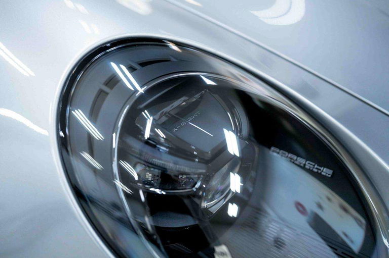 Porsche 992 Carrera GTS