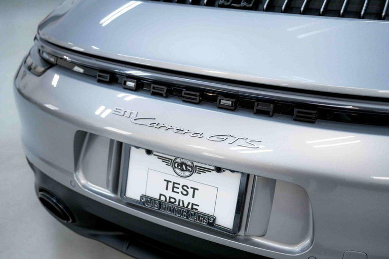 Porsche 992 Carrera GTS