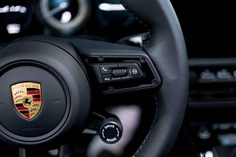 Porsche 992 Carrera GTS