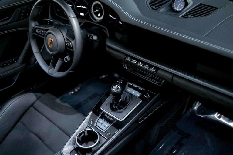 Porsche 992 Carrera GTS