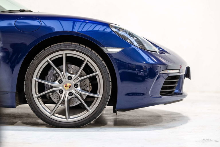 Porsche 718 Boxster