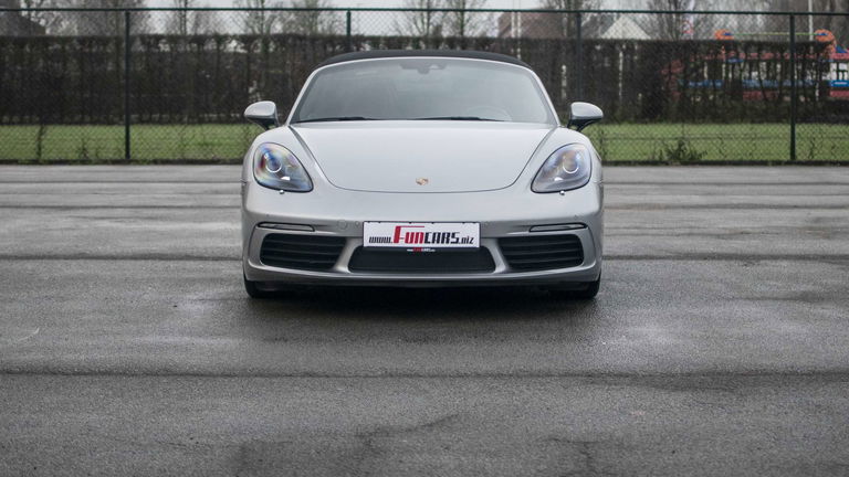 Porsche 718 Boxster