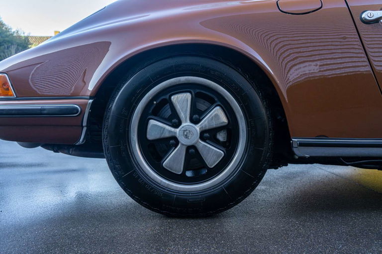 Porsche 911 S (F-Modell)