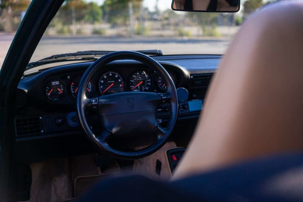 Porsche 993 Carrera
