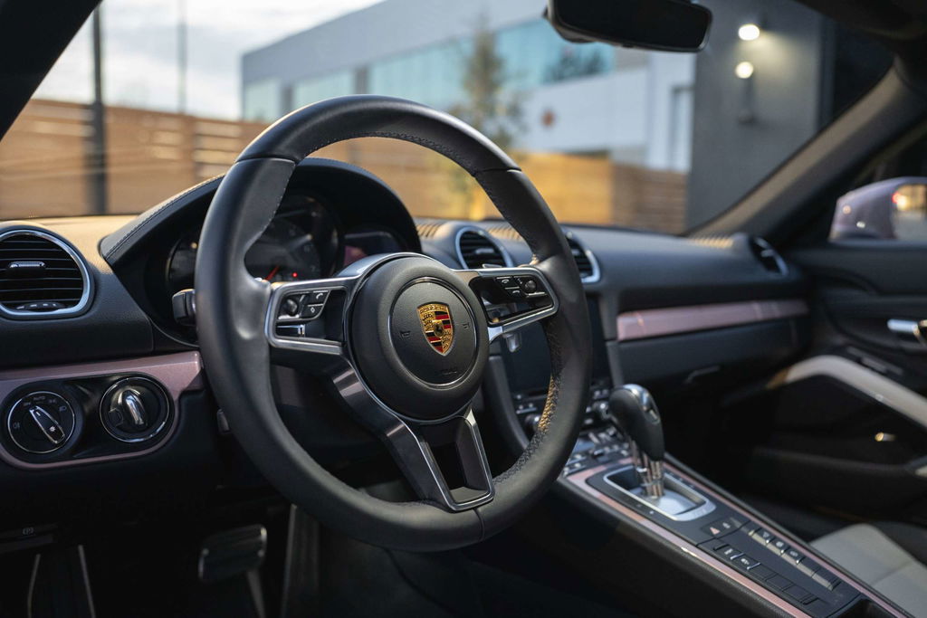 Porsche 718 Cayman S