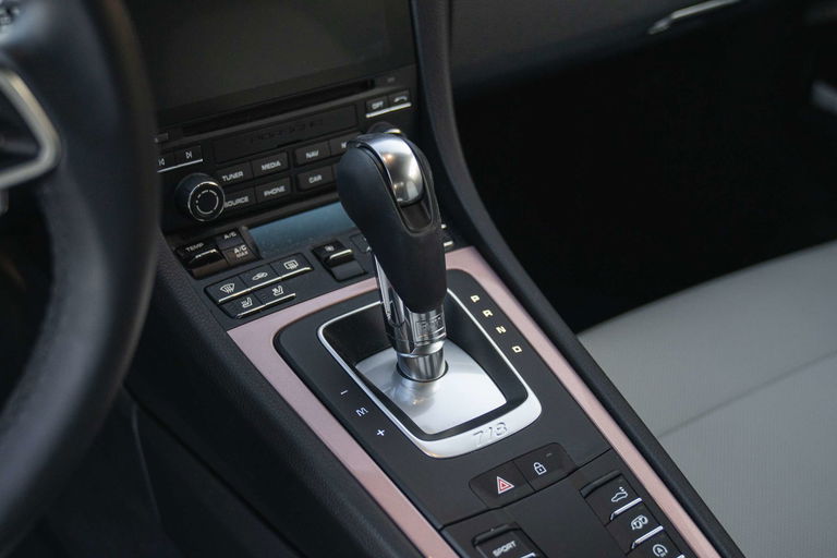 Porsche 718 Cayman S